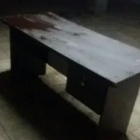 میز اداری قهوهای