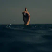 کار در منزل نظافت و آشپزی