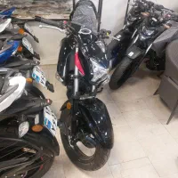 سوزوکی اینازوما 250 سی شی جفت سیلندر