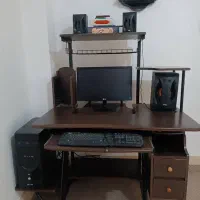 کامپیوتر ۲۱ اینچ با میز|رایانه رومیزی|تالش, هشتپر|دیوار