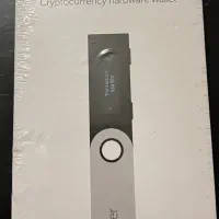 کیف پول سخت افزاری nano s