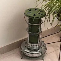 چراغ والور ، ماشین تایپ ، پازل آلمانی ، ساعت سیکو