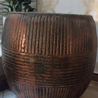 گلدون سفالی بزرگ