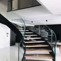 مغازه دوطبقه خیابان ژاندارمری روبروی کلانتری