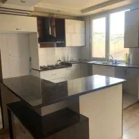 ۸۷ متر ۲ خوابه نما تراورتن روبه افتاب_شقایق جنوبی