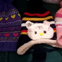 سه تا کلاه مناسب پنج تا نه سال|کفش و لباس بچه|کرمان, |دیوار