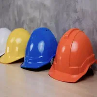 کلاه ایمنی کار ساختمانی و صنعتی قیمت ویژه