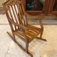 صندلی چوبی بچگانه