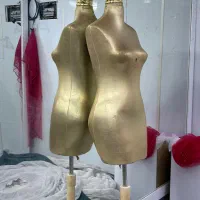 مانکن پایه چوبی