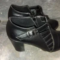 کفش زنانه سایز۳۷ در حد نو