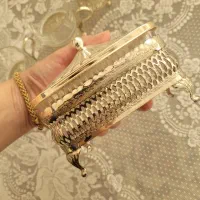 سه عدد قندان و یک دست فنجان کوئین آن انگلیسی