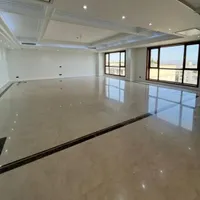 آپارتمان ۱۴۰ متر_دولت_۲ پارکینگ_۳ جهت نور