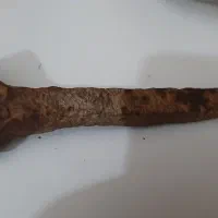 میخ ۱۰۰ ساله