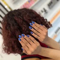 آموزش حرفه‌ای و خدمات کاشت ناخن