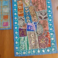 رومیزی وتعدادی وسایل منزل