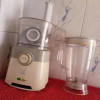 غذاساز پنج کاره مارک میسون کارکرده ولی تمیزه