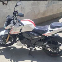 اپاچی ۲۰۰ نیوفیس