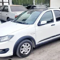 کوئیک Rسفید مشکی