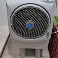 ۲ عدد هواکش و ۲ عدد کولر و یک صندلی
