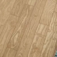 موکت درحدنو خیلی تمیز زیر فرش بوده