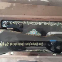 چرخ خیاطی قدیمی.