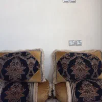 بالشت و پشتی
