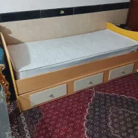 تخت یک نفر سالم و تقویت شده