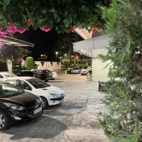 پذیرشگر خانم برای هتل