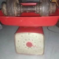 دوعدد دمبل هرکدام ۳ کیلو قیمت ۳۰۰|تجهیزات ورزشی|شاهینشهر, شهرک هشت بهشت|دیوار