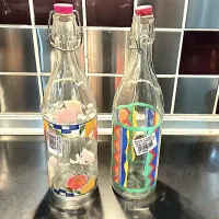 بطری طرح دار CERVE ایتالیا ۱۹۹۵ میلادی|ظروف نگهدارنده، پلاستیکی، یک‌بارمصرف|تهران, مجیدیه|دیوار