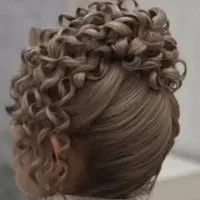 میکاپ شینیون روز زن|خدمات آرایشگری و زیبایی|قم, نوبهار|دیوار