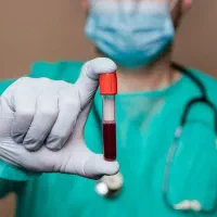 آموزش نمونه گیر و پذیرش آزمایشگاه همراه با استخدام