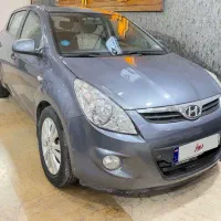هیوندای i20