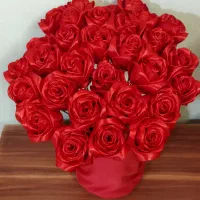 گل های روبانی زیبا|گل مصنوعی|قم, چهل درخت|دیوار