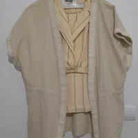 تعدادی مانتو و شلوار