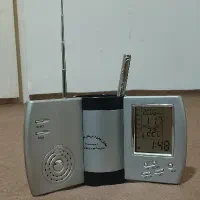 ساعت خانگی رادیو دار