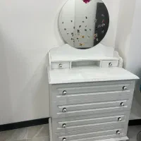 ست میز آرایشی و میز تحریر و کتابخانه