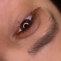 خدمات تخصصی زیبایی با بهترین متریال در منطقه