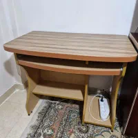 فروش میز کامپیوتر در حد نو