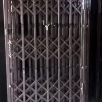 حفاظ و آکاردئونی درب|مصالح و تجهیزات ساختمان|پردیس, فاز ۱۱|دیوار