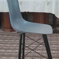 چهار عدد صندلی
