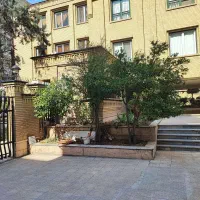 شمال شرق مرزداران کلنگی 300 مترمربع، 2کله