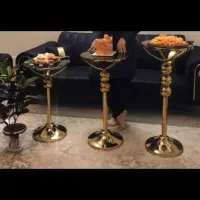 میز کنار سالنی