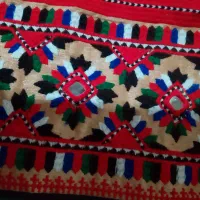 ایینه چهار گوش میدوزم