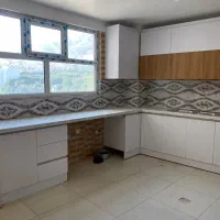 اپارتمان ۹۱متری نوساز شیک‌فروش فوری