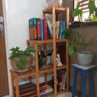 استند گل و کتاب