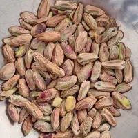 مغز پسته|خوردنی و آشامیدنی|قم, چهل درخت‎|دیوار