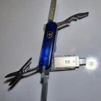 چاقو ویکتورینوکس usb