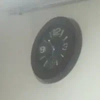 ساعت دیواری