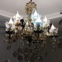 لوستر ۱۲ شعله تمام برنج چشمه نور